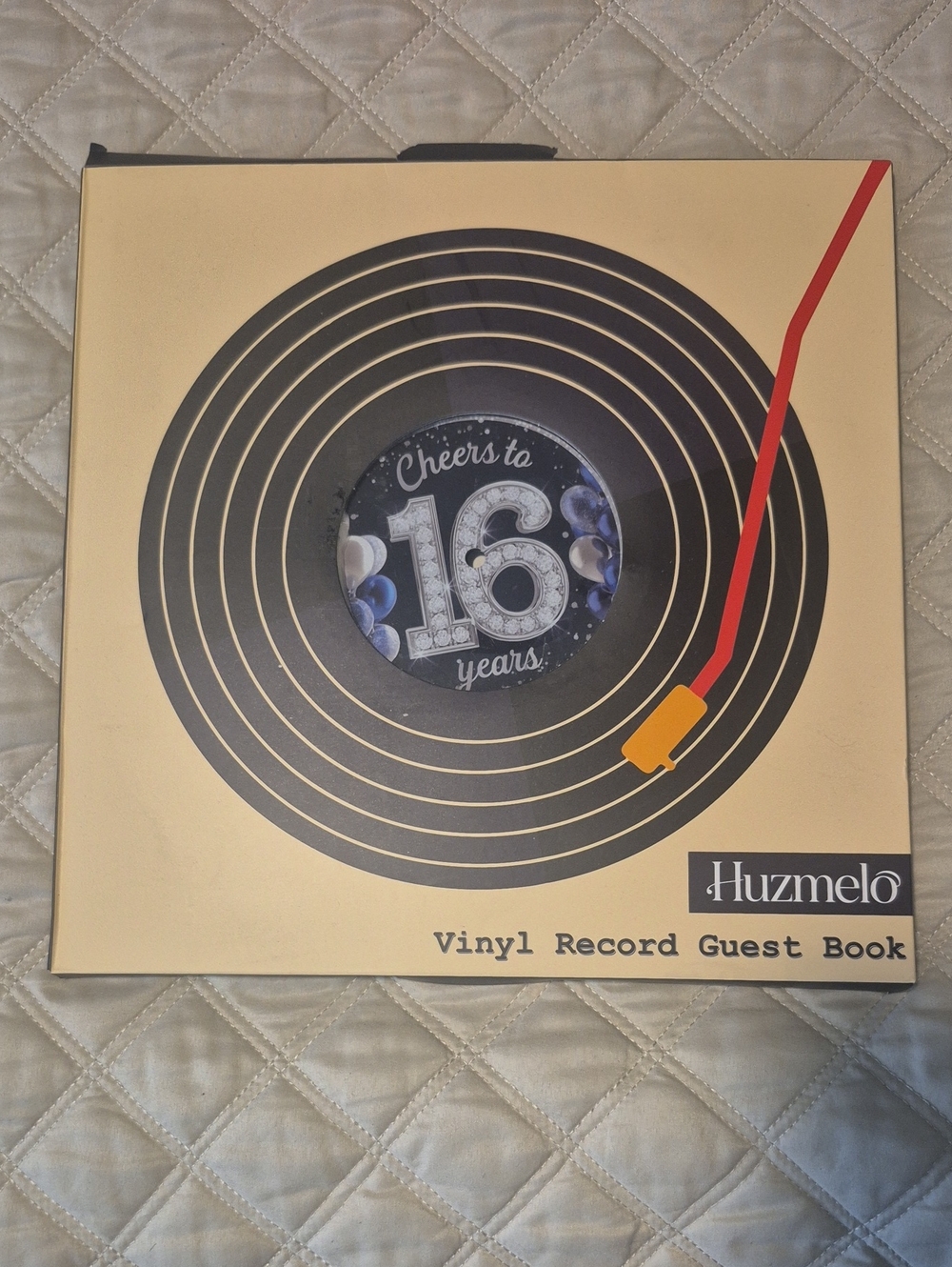 Huzmelo Vinyl Record Guest Book - Gold and Black